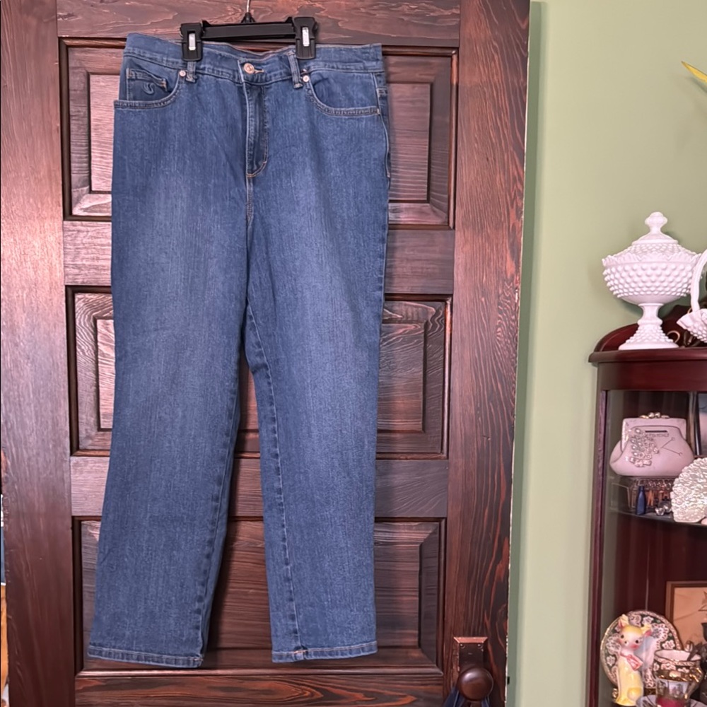 Gloria Vanderbilt Blue Straight Leg Jeans